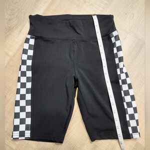 Series 8 Women's Black And White Checkered Biker Shorts Size Small